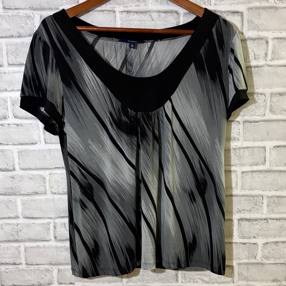 Reitmans Black and Gray Short Sleeve Top, size XL